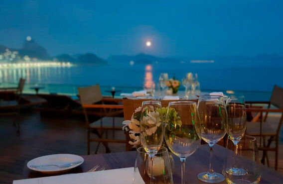 Dinner of Full Moon